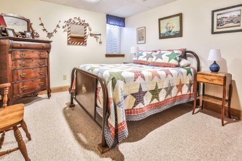 Poplar - Elbert's - Hiller Vacation Homes Cottage