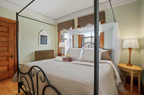 Bed & Breakfast Historic District Bnb