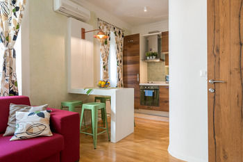 Hotel Apartments Petra
