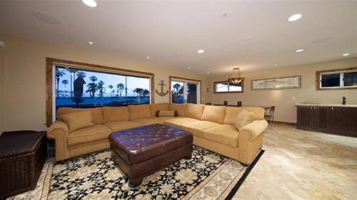 2636 Ocean Front Walk Home