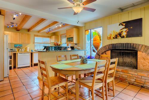 #363 - Poolside Paradise Three-bedroom Holiday Home