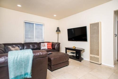 Apartamento Two-bedroom, One-bath Apt