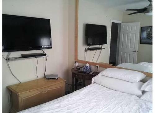 Awesomesauce Beach House 2