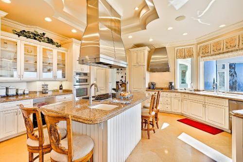 Sunset Villa II