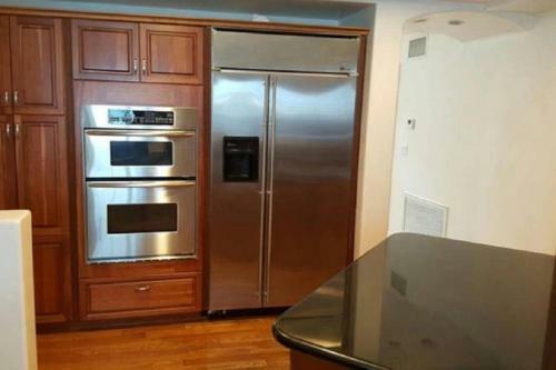 Immaculate Triplex Home Steps To Windansea Beach!