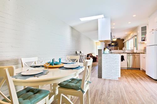 #1945 - Sweet Spot I Three-bedroom Holiday Home