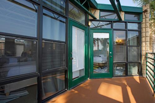 Three-bedroom, Ocean Townhouse