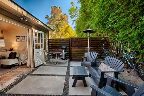 #615 - Secluded Windansea Beach Rental Cottage Studio Cottage