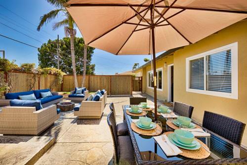 #551- Windansea Getaway Four-bedroom Holiday Home