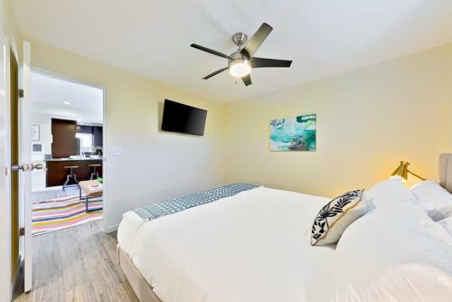 #551- Windansea Getaway Four-bedroom Holiday Home