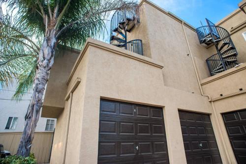 Three-bedroom, Three-bath Pacific Beach Home