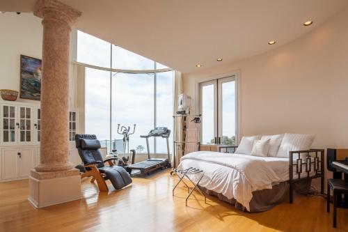 Sunset Villa I