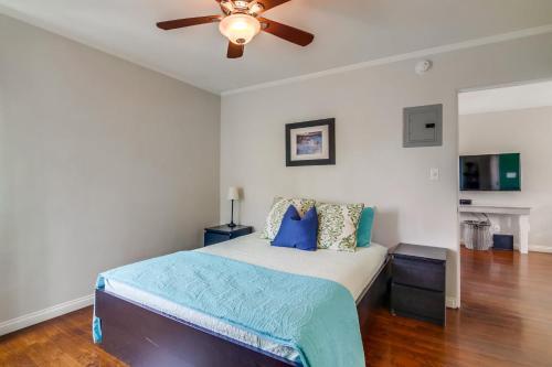 Manhattan Shores 1b Home