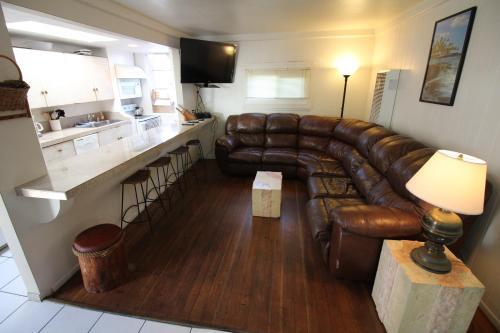 Beach Home 2 Br- 717