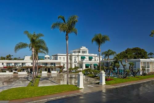 Hotel Glorietta Bay Inn