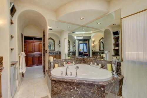 La Jolla Luxury Estate