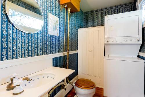 Heritage Compound Seven-bedroom Holiday Home