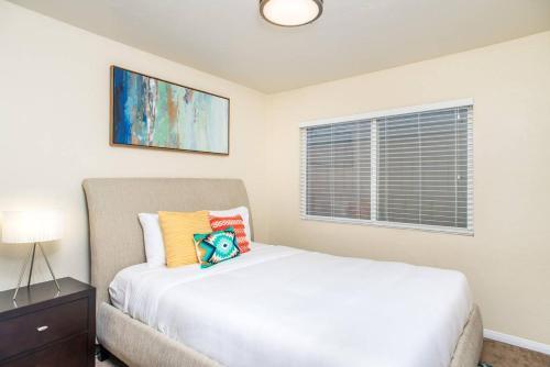 Three-bedroom, Two-bath Home In Mission Beach