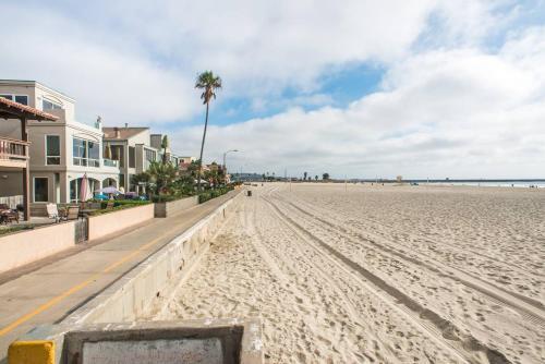 Three-bedroom, Two-bath Home In Mission Beach