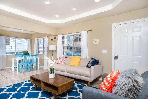 Three-bedroom, Two-bath Home In Mission Beach