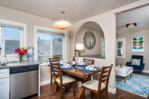 Charming 3br/2ba Craftsman Home By Domio