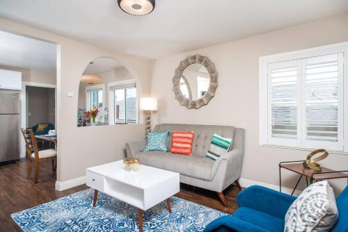 Charming 3br/2ba Craftsman Home By Domio