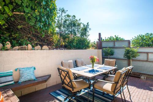 Charming 3br/2ba Craftsman Home By Domio