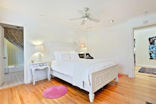 #2312 - Playa La Jolla Four-bedroom Holiday Home