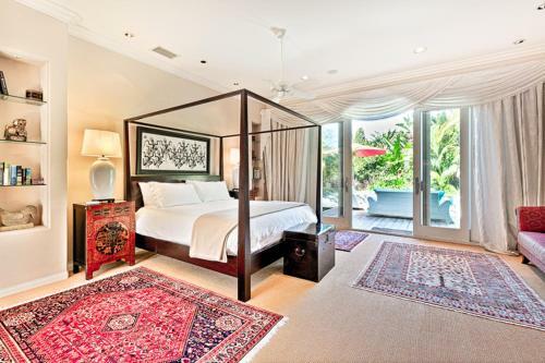 #2312 - Playa La Jolla Four-bedroom Holiday Home