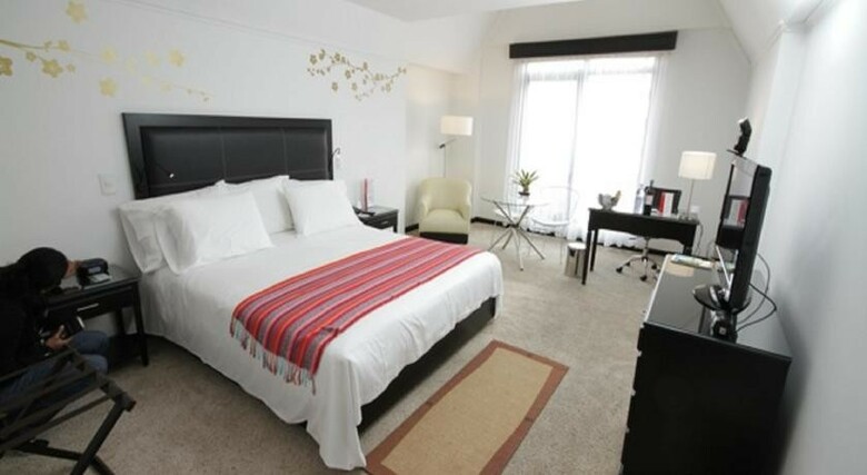 Hotel Rosales Plaza