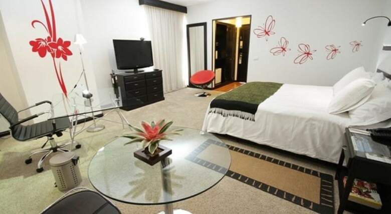 Hotel Rosales Plaza