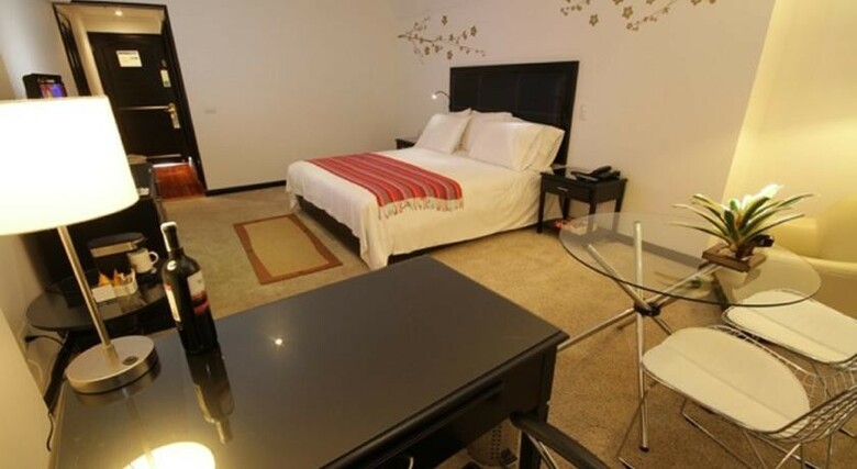 Hotel Rosales Plaza