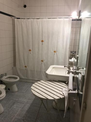 Hostal Hospedaje 371