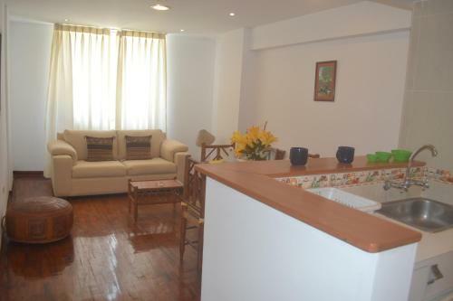 Suite Service Apart Hotel