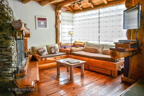 Los Nires Lodge Cerro Catedral