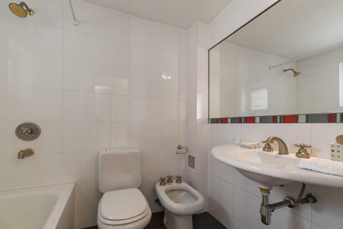 Lago Apartments