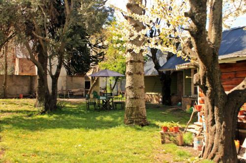 Posada Alhue Patagonia Hostel