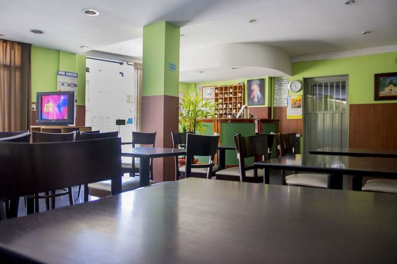 Wynnie Hotel