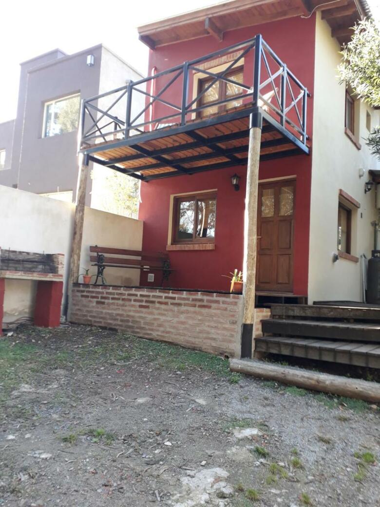 Lodge Caba�as "lola Mora"