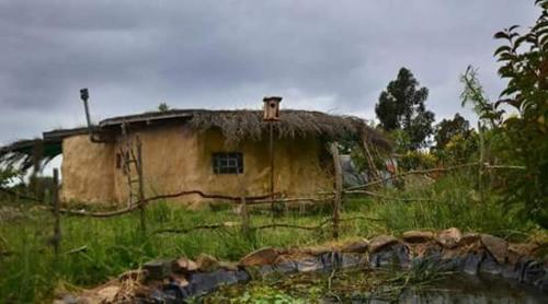 Lodge Hobbit House