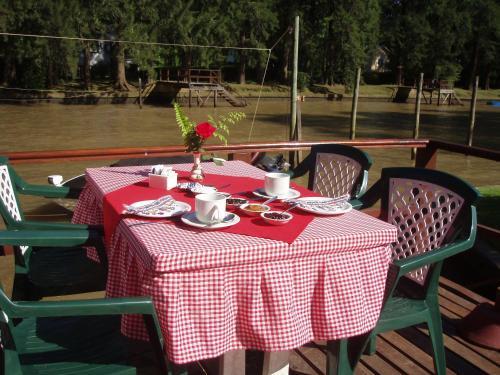 Caba�a Isle�a Del Bosque