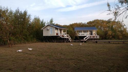 Lodge Bajos Del Paran�