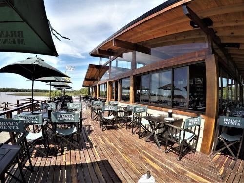 Lodge Bajos Del Paran�