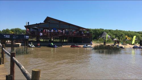 Lodge Bajos Del Paran�