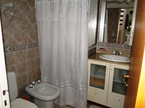 Frente Al Lago (s�lo Para Familias)