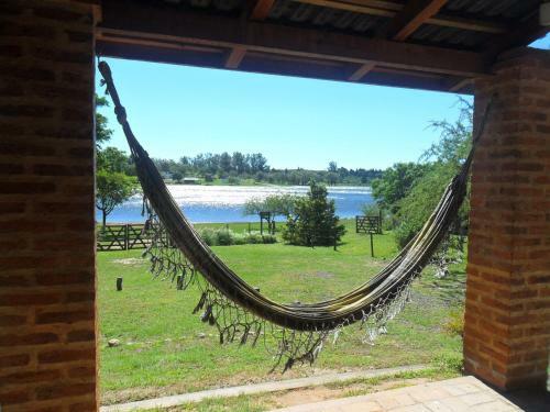 Caba�as Del Dique Frente Al Lago