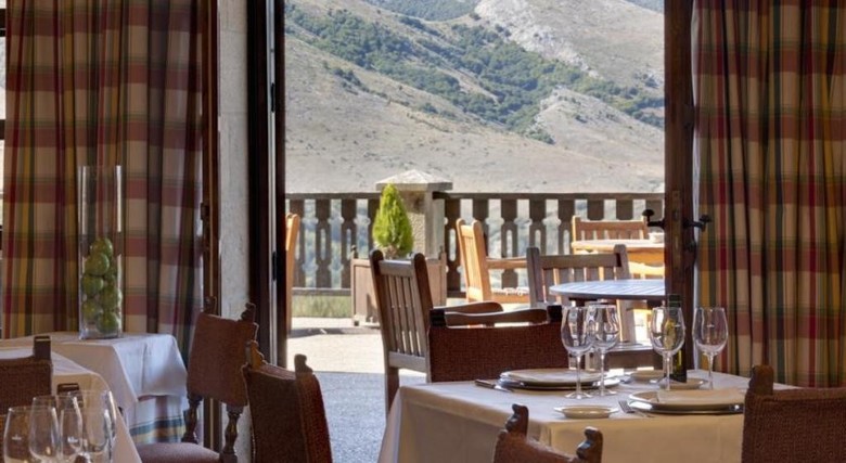 Hotel Parador De Cervera