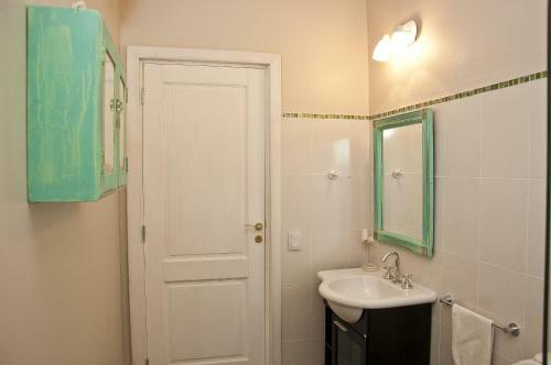 Bog Casa Del R�o