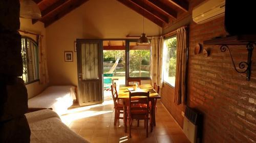 Lodge Refugio De Luna Caba�as & Suites