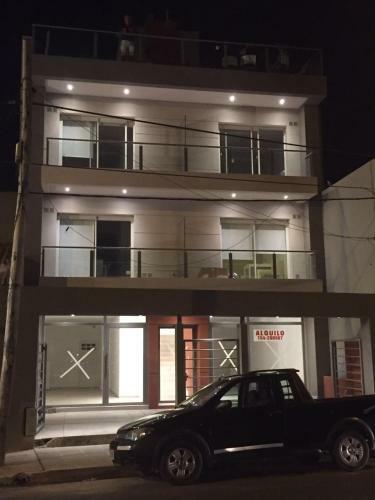 Apartamento Frente Al R�o